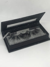 Load image into Gallery viewer, The Classic Collection: Noir Lashes